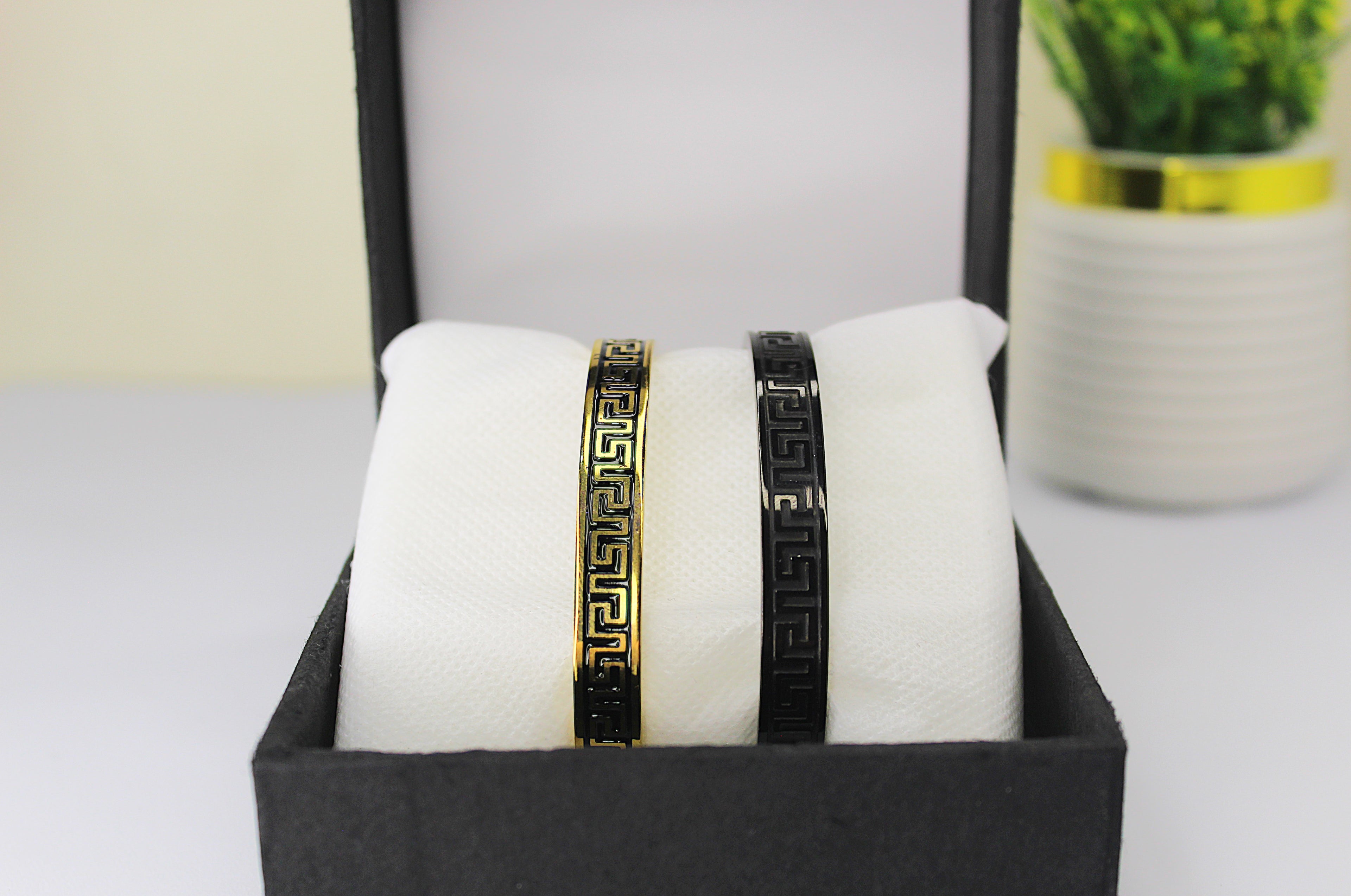Elegant Greek Key Design Bracelets – Black and Gold Luxury Bangles